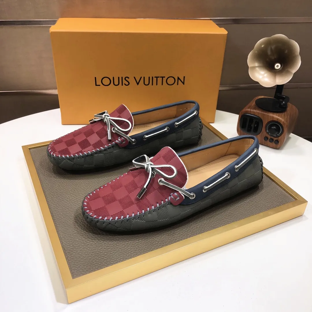 Men's men's shoes 💰420💰 [LV Doudou shoes] (water-dyed cowhide lining) new model is on the market, available on the official website. The new Doudou shoes are processed into single-color materials, and the uppers are made of imported cowhide material. The body of the shoe is fully hemmed with mark thread, and is lined with imported original cowhide leather. The elegant shoe shape is super suitable for all-matching, and the size is 38-44.